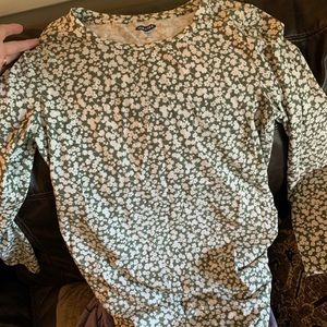 Old Navy fitted maternity long sleeve tee